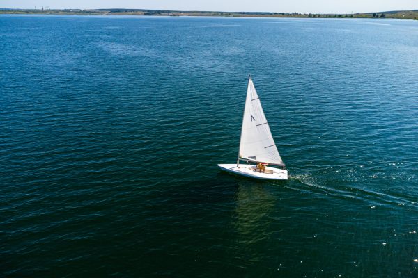 a-small-single-yacht-for-sports-top-view-2025-01-09-01-10-55-utc a-small-single-yacht-for-sports-top-view-2025-01-09-01-10-55-utc